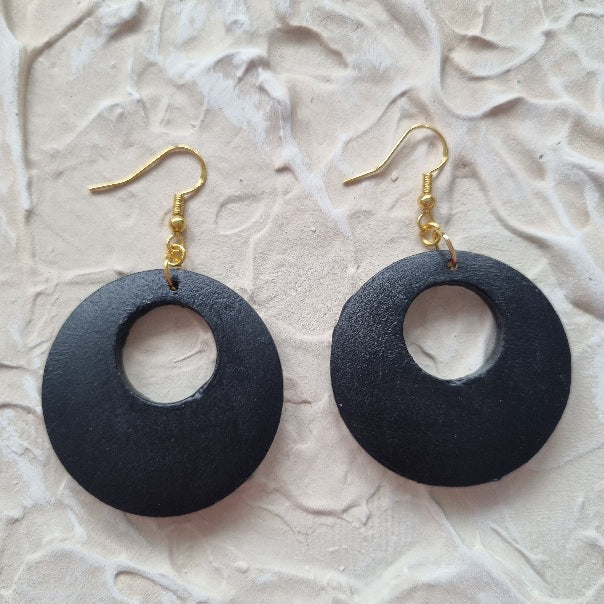 Textured Round Earring - Black and Gold