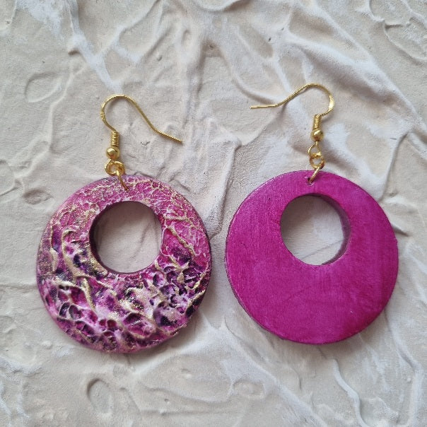 Painted round Earring - Violet, Magenta and Gold