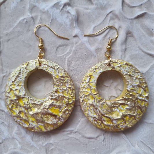 Textured Round Earring - Yellow and Gold
